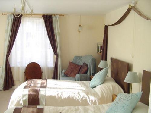 Wick House Bed And Breakfast Тонтон Номер фото